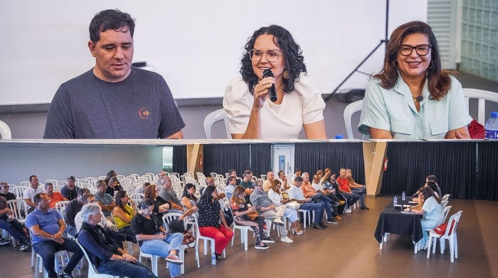 Grupo realiza ainda primeira reunião executiva preparatória da negociação permanente “Novas Tecnologias, como a IA, e a Atividade Bancária”